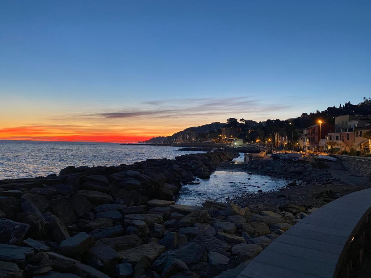 Appartamento Vista Mare Con Piscina Cala Di Sole Imperia Εξωτερικό φωτογραφία